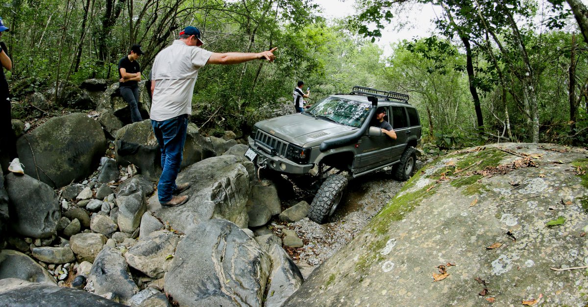MxAdventure's tweet photo. Crawling 🦎   🔥 📸
📍La Yerbabuena, Nuevo Leon. Mexico  
Photo: Carlos Bazán
#offroadmx #adventuremx 
#jeepthing #offroad #flexrocksandrollovers https://t.co/XrwpehipLL