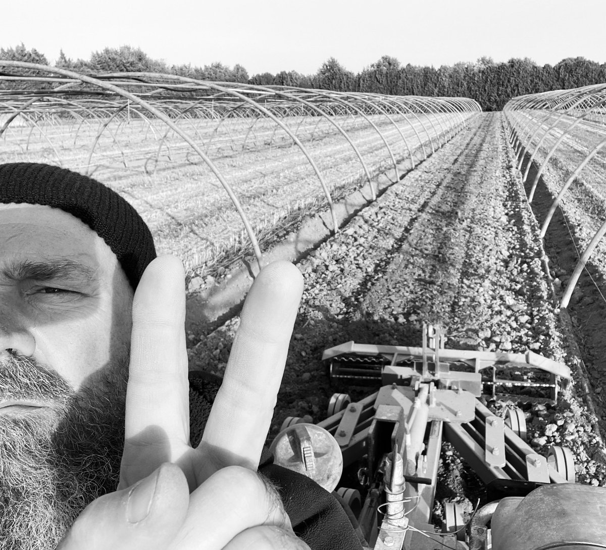 Ici nous travaillons aux chevaux, il y en a 90 sous le capot !