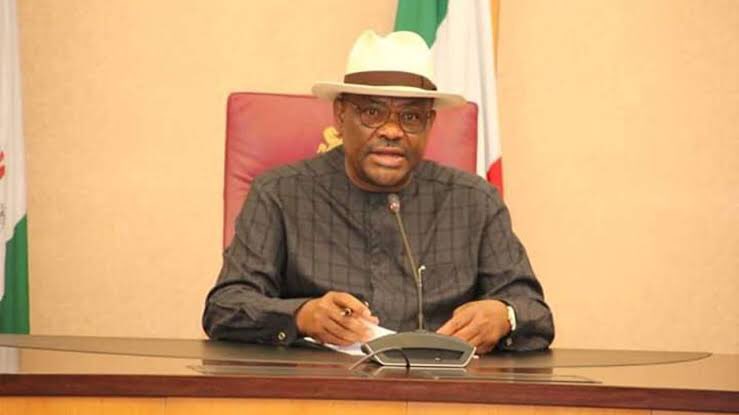 A 24-hour curfew has been imposed on Mile 1, Mile 2, Emenike, Ikokwu, Oyigbo And Oil mill area in Obio/Akpor and Iloaubuchi areas of Port Harcourt from 6.30 p.m. today 21st October 2020.
#PortHarcourtProtest #portharcourtspecials https://t.co/W1g2fmJc6x