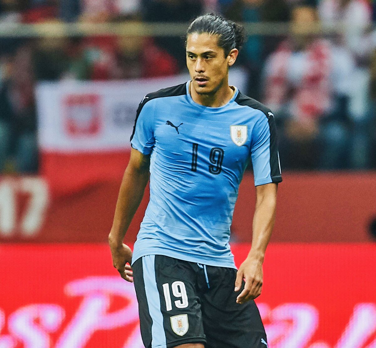  Mauricio Lemos (24 | Fenerbahçe)Su llegada al gigante turco lo vuelve a poner en la órbita de la selección. Tuvo una irrupción interesante en Europa, después perdió regularidad. Si recupera el nivel de antaño sería un jugador muy útil. Ya ha jugado en la mayor.