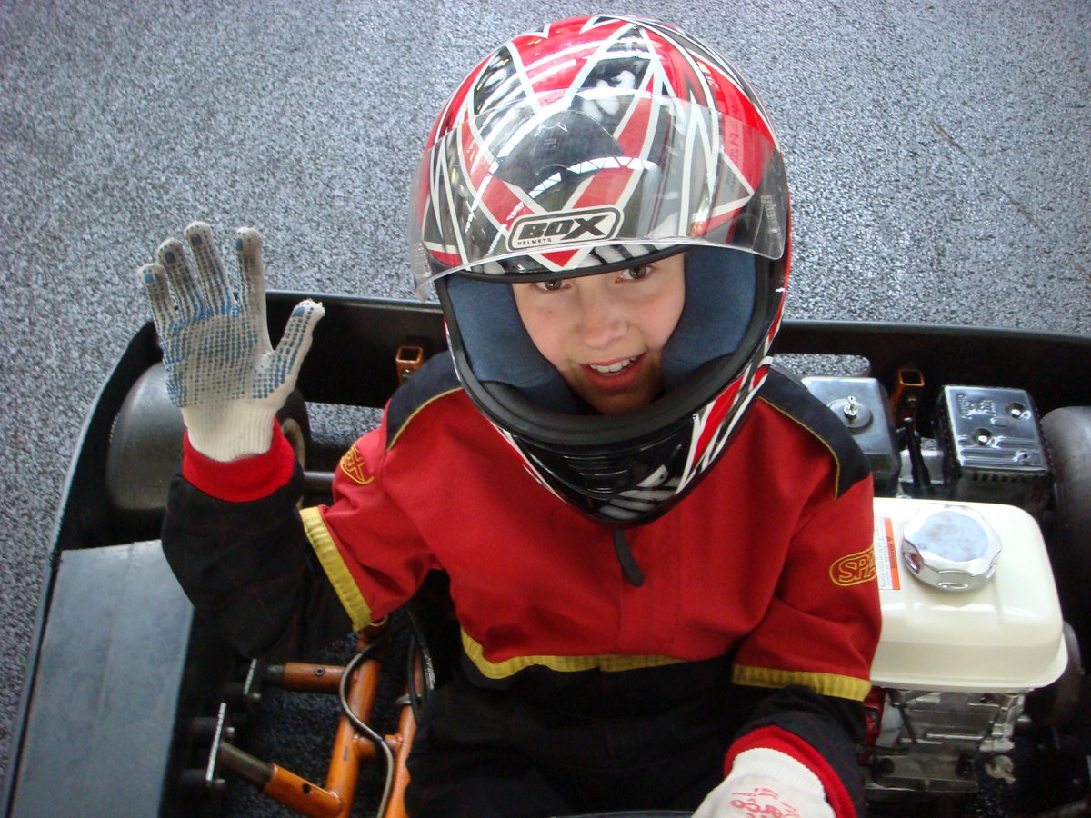 𝗞𝗜𝗗𝗦 𝗚𝗢 𝗙𝗥𝗘𝗘 at Wakefield Indoor Karting at the weekend - minimum of six people.

Check out this offer and many more on our site! ✅

🌐 bit.ly/2T5V9PE

#Karting #Racing #Kids #Fun #Party #Family