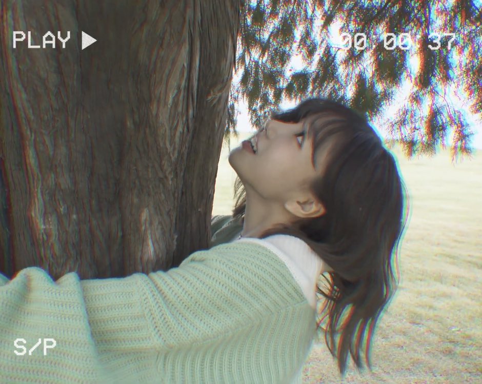 YuriLover16's tweet photo. #OurLoveYuriDay 
#유리��_모든_순간이_아름답고_눈부셔

You will be my girl my girl my girl https://t.co/DdvszTHLQk