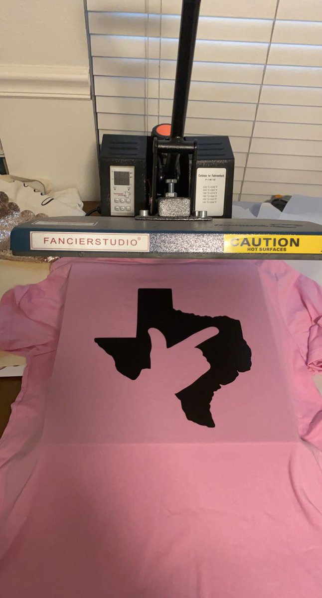 RedRaiders_B12C's tweet photo. Happy Wednesday! Itโs almost Game day. In honor of Breast Cancer Awareness month, we made it in pink! #WreckCancer #WreckWVU
Link: https://t.co/Zfr0ZezewB https://t.co/folfs9YYmm