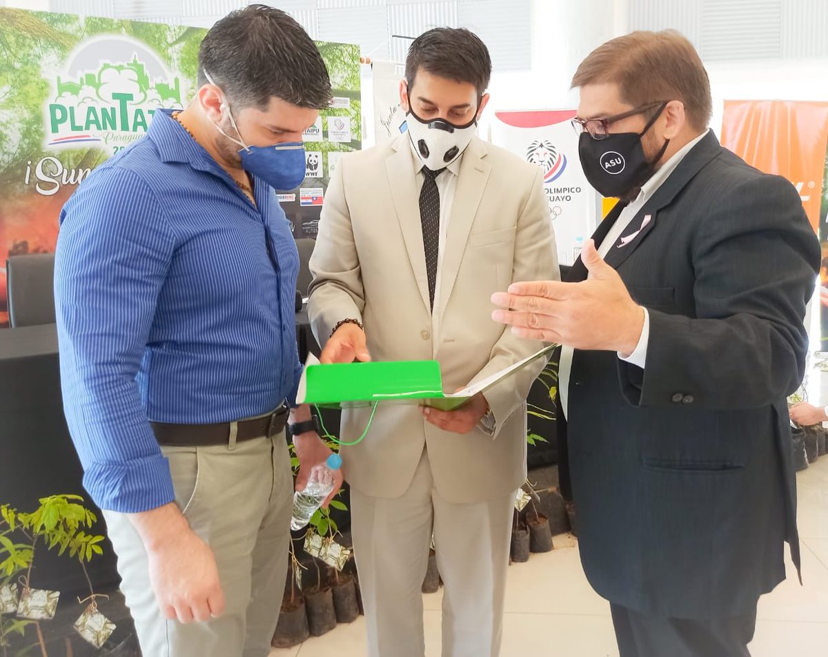 josealvarengab's tweet photo. Lanzamiento oficial de la IV Edición de la actividad ambiental de arborización masiva anual más importante de la Capital y el País, “Plantaton”. 
¡Muchas gracias a todos los auspiciantes y colaboradores ! 🌱#Plantaton2020 #SumandoMas #adoptaunarbol https://t.co/1phZW61Nof