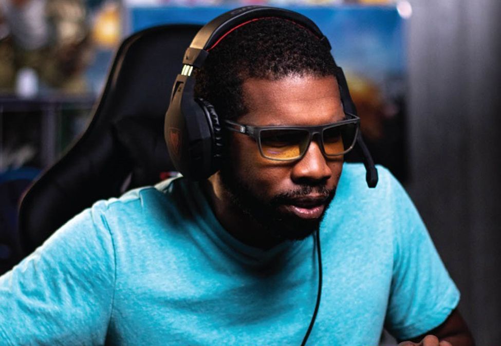 .<a href="/GUNNAROptiks/">GUNNAR Optiks</a> and <a href="/ESL/">ESL</a> recently released the second branded eyewear to come out of their partnership, here's why everyone is focused on blue light blocking all of a sudden: bit.ly/31fNvXp