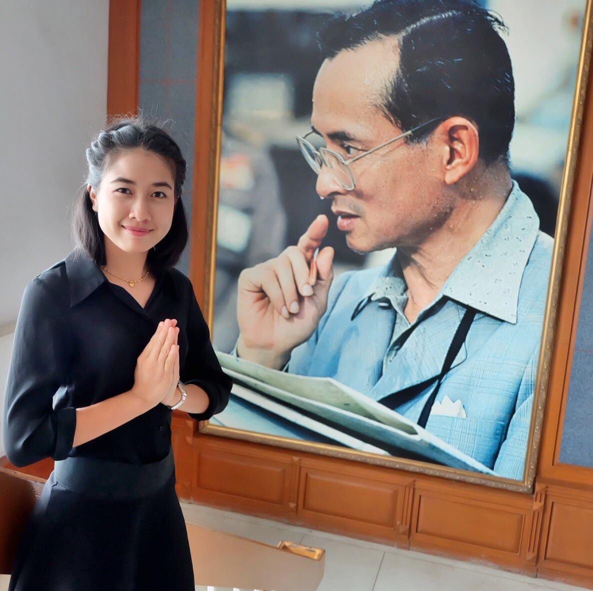 MamLoveTheKing's tweet image. ไม่ได้มีแต่คนรุ่นเก่ารักในหลวงน่ะน้องๆ พี่รุ่นใหม่แต่พี่รักสุดหัวใจ สุดชีวิตพี่เหมือนกัน #SaveTheKing