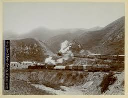 12/ Wang Wei's doing important work since the Peking-Kalgan Railway was the first Chinese-designed line in history, by Yale graduate Jeme Tien-yow. It boasted zig-zag lines parallel to old trade route, climbing over Badaling Pass on the Great Wall, linking Peking with Mongolia.