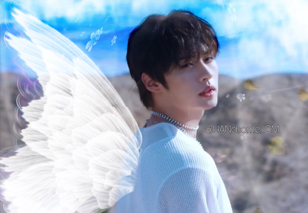  #LeeMinho as the 𝔰𝔨𝔶 𝔣𝔞𝔦𝔯𝔶.As graceful and elegant as the wind. His power can be both powerful and gentle. He is one of the most dangerous enchanting beings. If he is angry, the sky will unleash a storm. But if he’s happy, the daylight will illuminate the entire world.