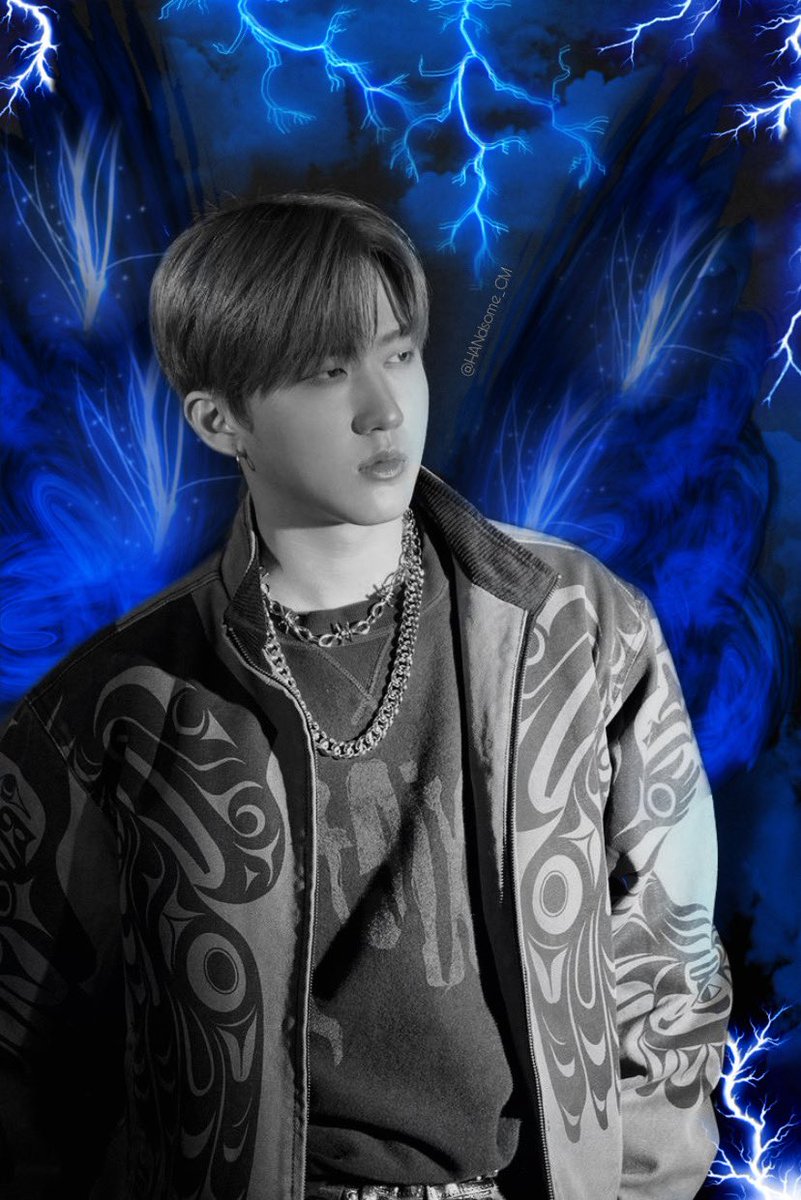  #seochangbin as the 𝔫𝔦𝔤𝔥𝔱 𝔣𝔞𝔦𝔯𝔶.Being a child of the night is anything but easy. Our little fairy sees the world in black and white. The only light he can see is the one of its wings. A blue so intense that can be mistaken for a star. An unique star.
