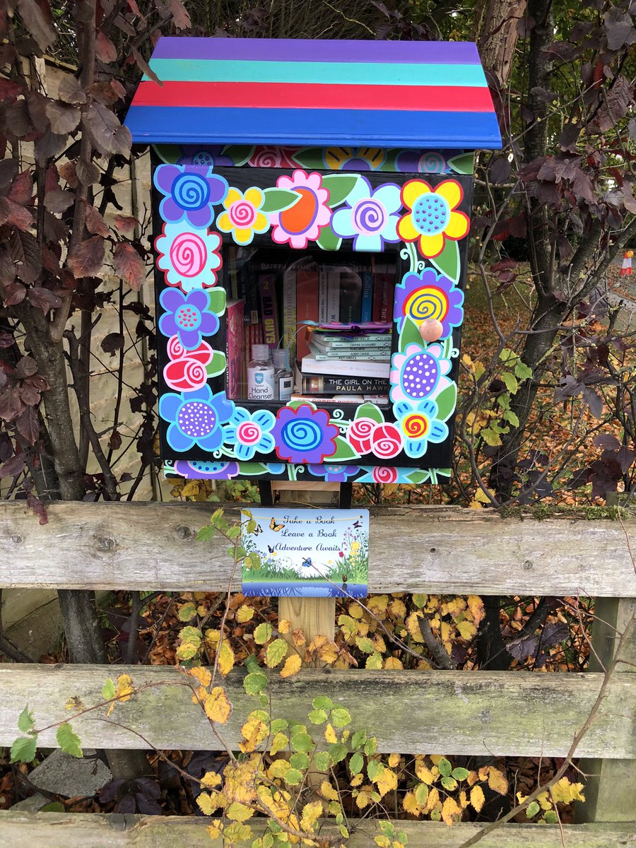 BowenRavenmeols's tweet image. Great idea and gesture from I believe a resident who lives in The Ravens off RavenMeols Lane in #Formby #BookSwap 📚 👏🏻👏🏻