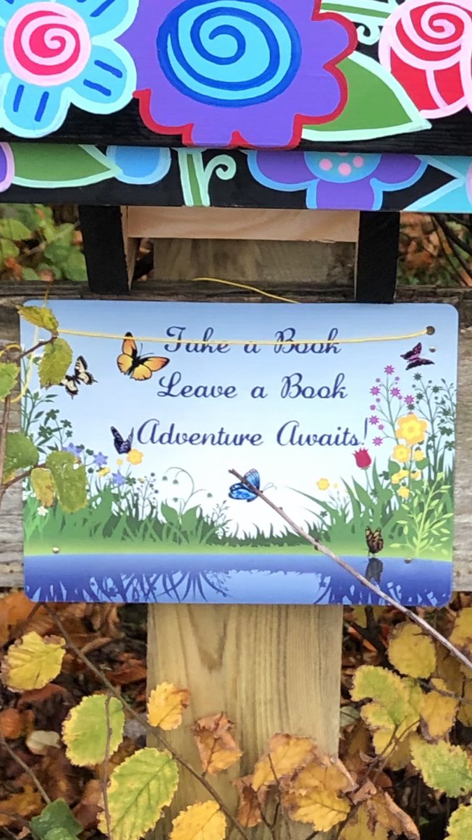 BowenRavenmeols's tweet image. Great idea and gesture from I believe a resident who lives in The Ravens off RavenMeols Lane in #Formby #BookSwap 📚 👏🏻👏🏻