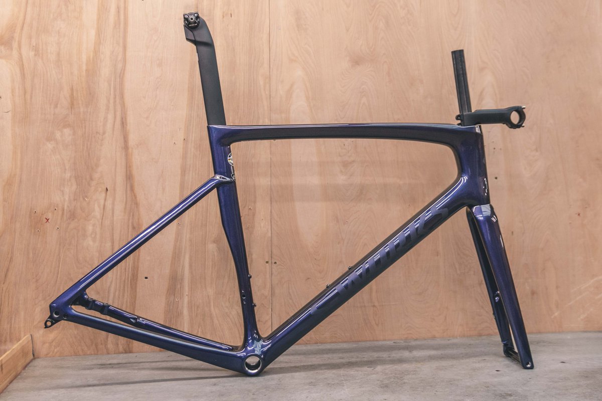 CorleyCycles's tweet image. We&apos;ve recently had this S-Works Tarmac Frameset arrive in store, fancy your own then check out our website... Spec out the perfect bike for you!

corleycycles.com/product/333229…

#corleycycles #frameset #iamspecialized