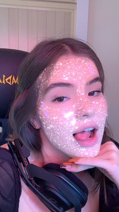 No pos la vdd si me veo bien divi cuando m ba&ntilde;o https://t.co/mjsswRlyyS<a href="/tag/nuevafotodeperfil"class="tags"><span>#nuevafotodeperfil</span></a>