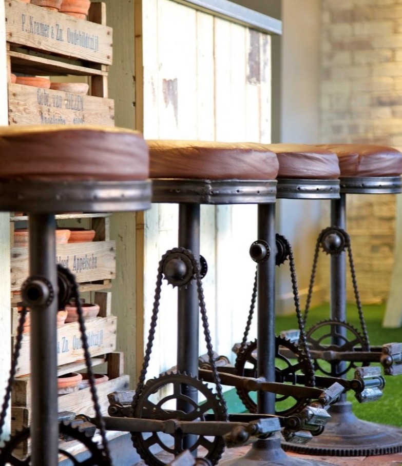 Our secret garden and potting shed bar are the perfect tier 2 spot to meet friends outdoors.. heated huts for six, covered seating areas, toasty fires....