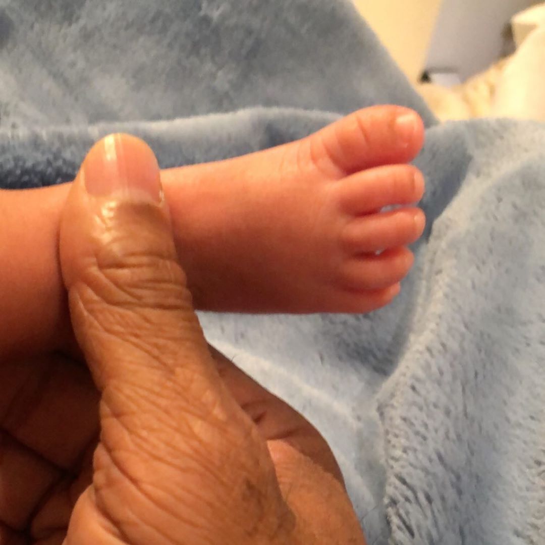 This pic of @NICKIMINAJ's baby's foot gives me so much serotonin. https://t.co/W11sbpHWCn
