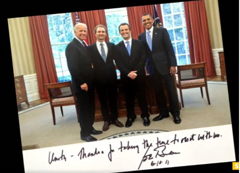 TrumpWarRoom's tweet photo. 📸These are the photos the mainstream media doesn't want you to see.

Joe Biden meets with his family members’ business partners. https://t.co/3zpe5BcOEc