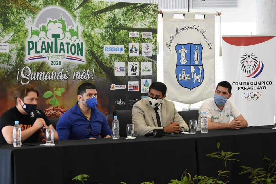 ecoypy's tweet photo. Lanzamiento oficial del #plantaton2020
@josealvarengab 
¡Sumando más!🌳🌱 https://t.co/9DTJsiamgA