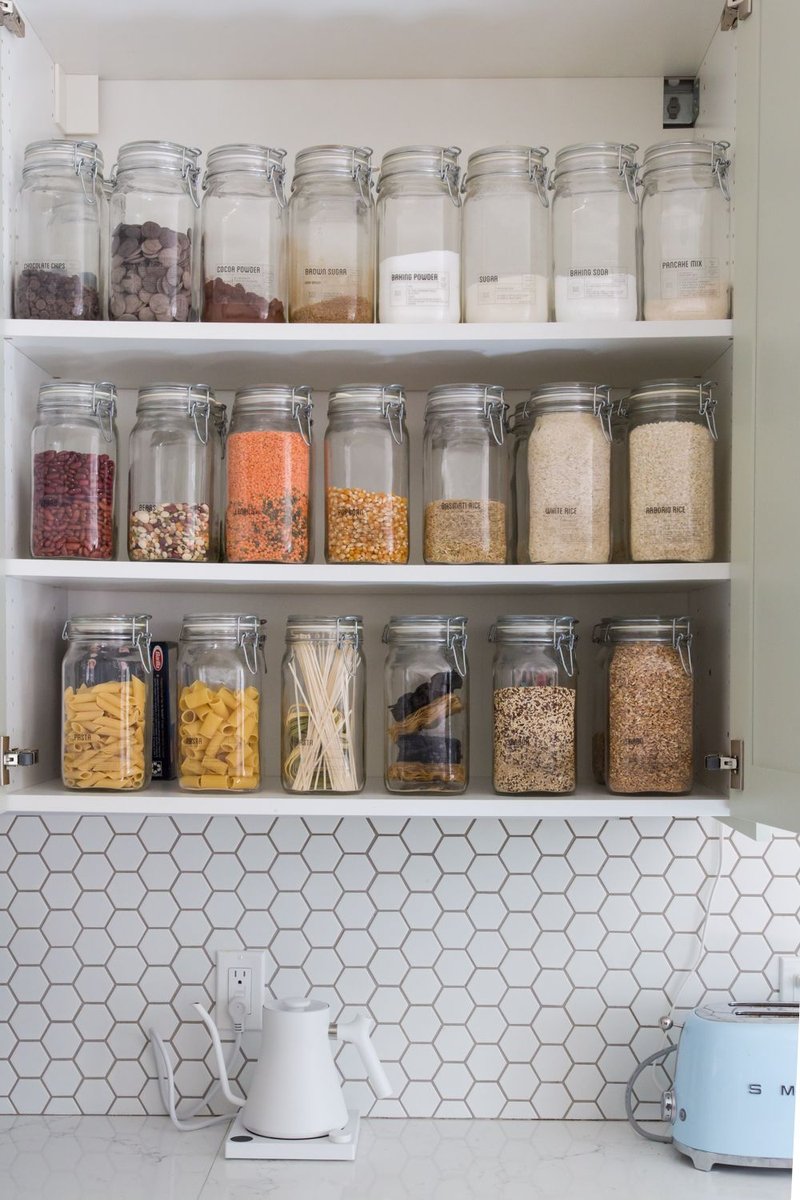 We are still swooning over Angela's kitchen and pantry cabinets... ❤️❤️❤️⁠
⁠
Kitchen by the fabulous <a href="/angelatafoya/">Angela Tafoya</a> @lonnymag⁠
Photo by the talented <a href="/annaalexia/">Kristin Smerker</a>⁠
⁠
#Blisshaus: Pretty #pantrywithapurpose⁠