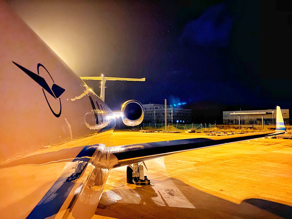 FLSUPPORTMV's tweet photo. Very happy to welcome this gorgeous #Embraer #E135 from @air_hamburg #Velana #Airport #JetHandling #Maldives 
@VelanaAirport @embraer 
#groundhandling #vipcatering #aircraft #velanajethandling #fuel #VIP #businessaviation #privatejet https://t.co/nYDPZD7Xy0