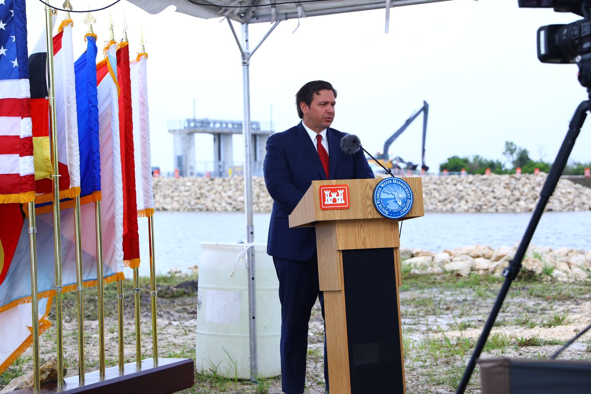 I was honored today to break ground on facilities critical to the health and vitality of The Everglades. Thank you to all who work to keep Florida’s environment pristine. https://t.co/bRChslaJWS