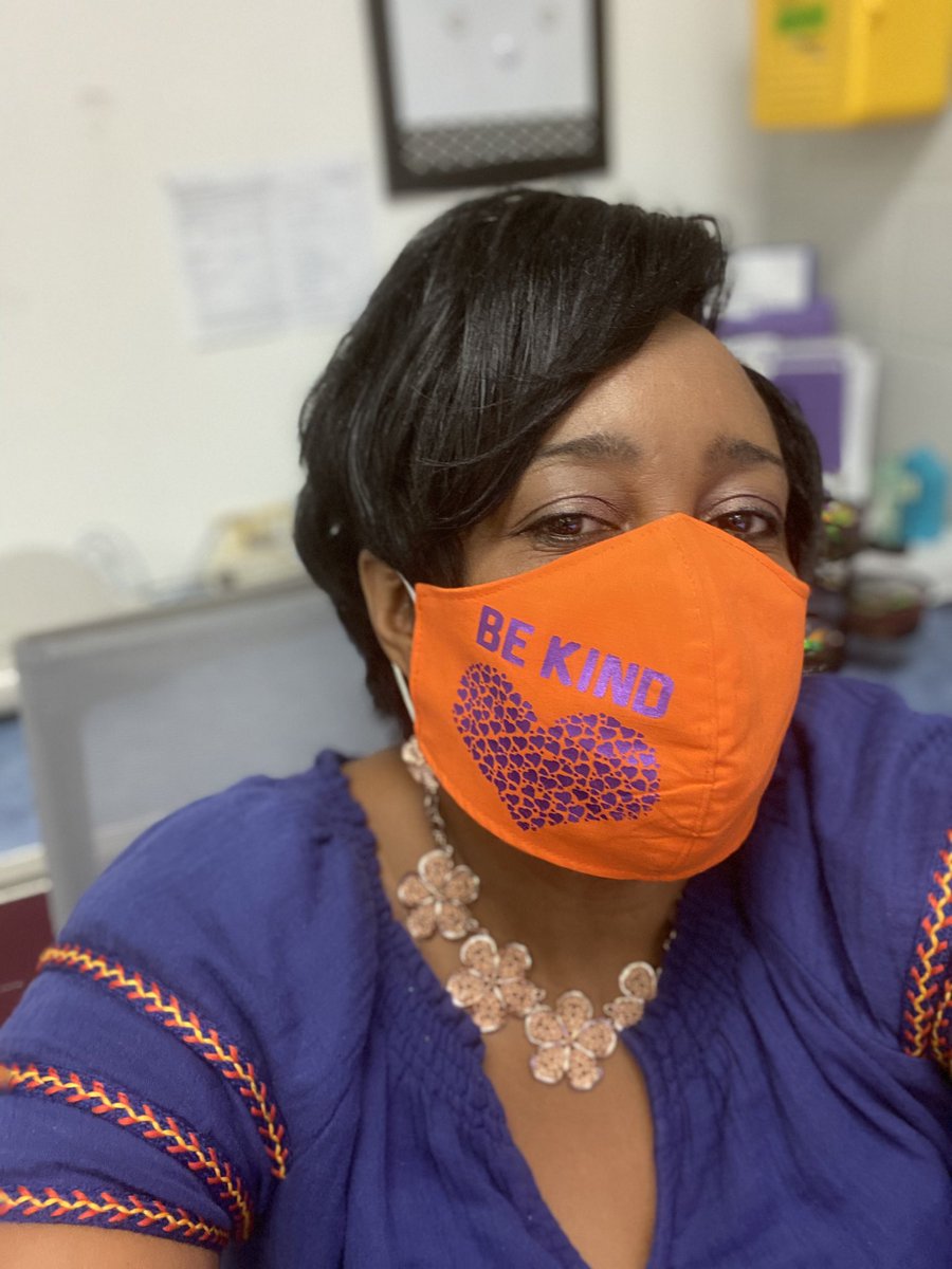 cheek_myra's tweet photo. #UnityDay2020, #MakeitOrange, #Be Kind, #FalkenerAgainstBullyingπ§‘π§‘π§‘Doing my part! https://t.co/lBU7HnLg8a