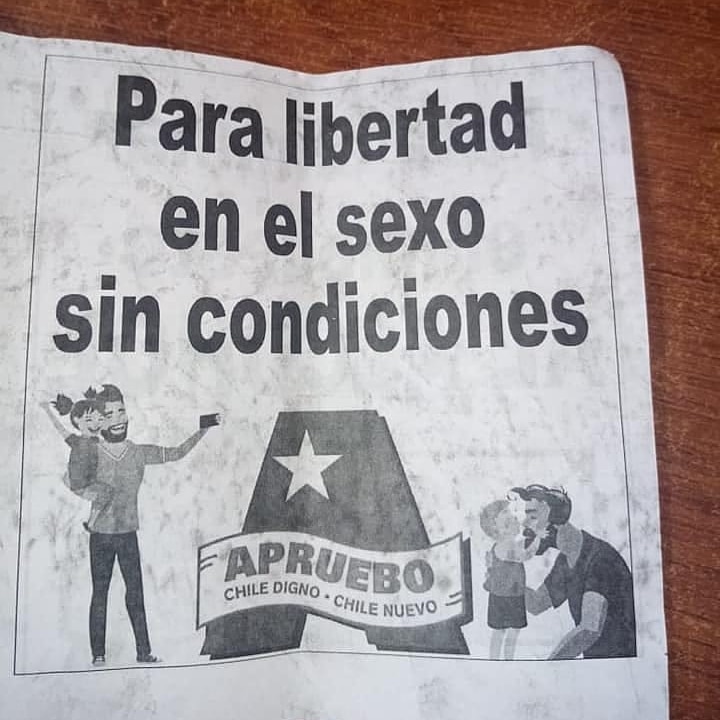 aprachile's tweet photo. Los del Aprueb0 son asquerosos y degenerados. Eso es pedofilia!!

#Rechazo 
#RechazoPorChile 
#RechazoSalvaChile 
#ElDomingoGanamos https://t.co/3oNu4LT3MU