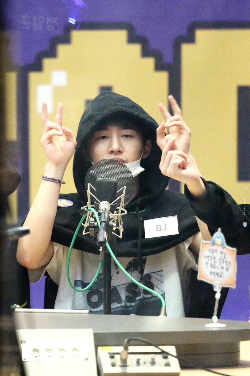 hanbinpost's tweet image. missing hanbin and his cute peace signs

#SoloistHanbinBirthday
#원앤온리_김한빈_생일축하해