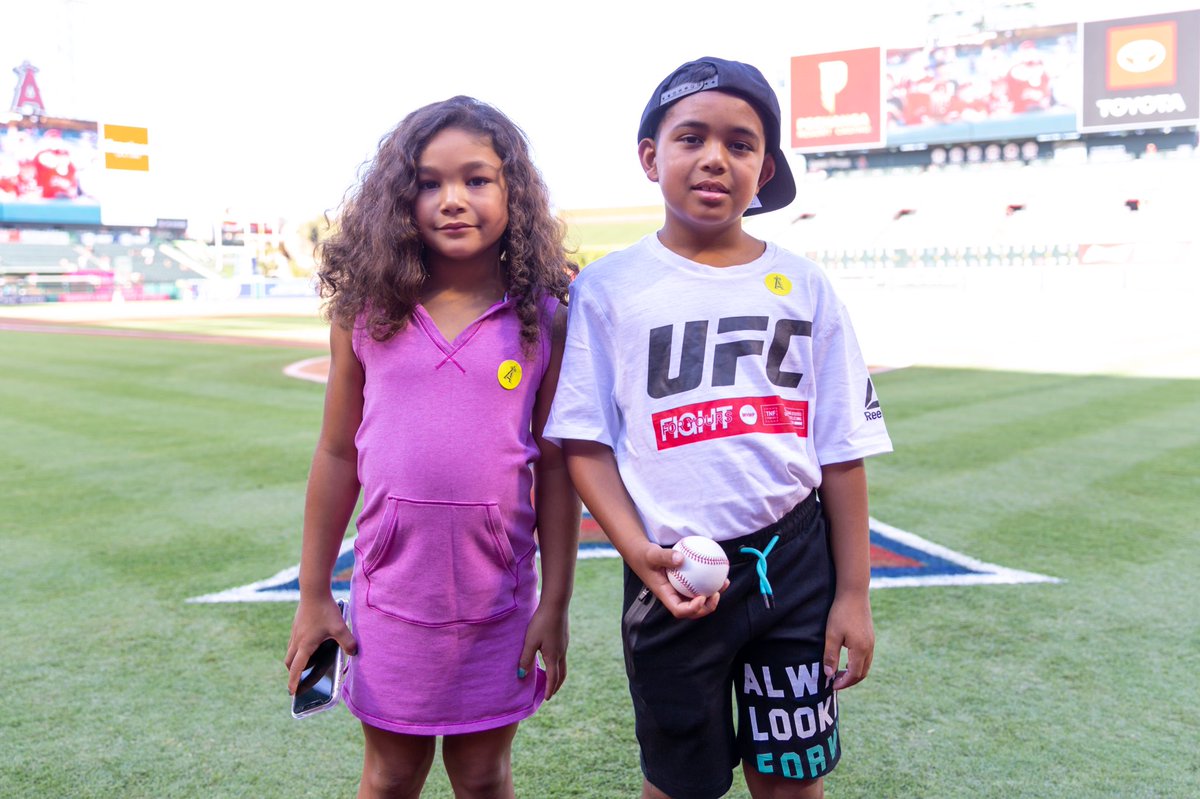 I’m been gone from my munchkins for 14 days now, it’s the longest time I’ve never seen them and I miss Em so much. I love you Daniel, Marquita and Baby Luna. #cormierkids #mysonshine #mystar #mymoon https://t.co/syqnZcjglK