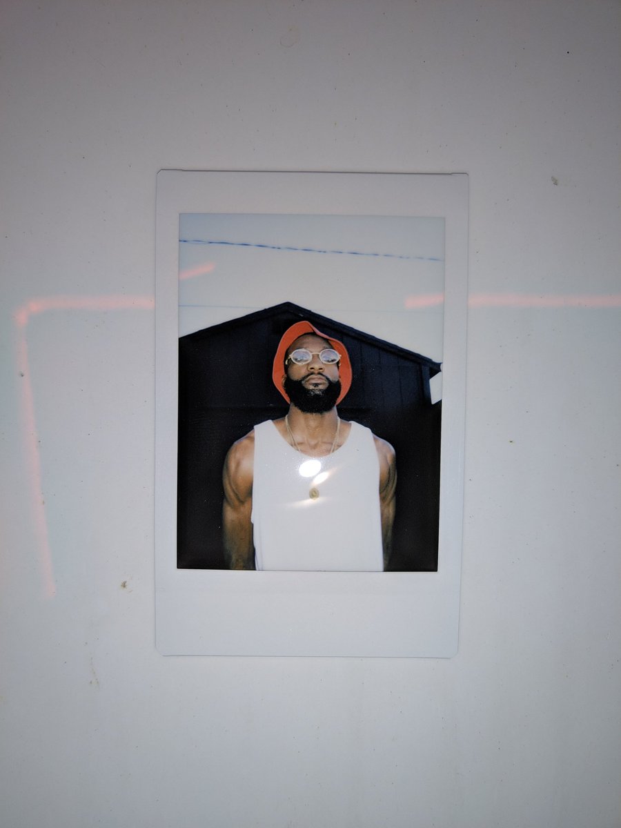 That polaroid takes on a whole different vibe https://t.co/lpQm17diL4