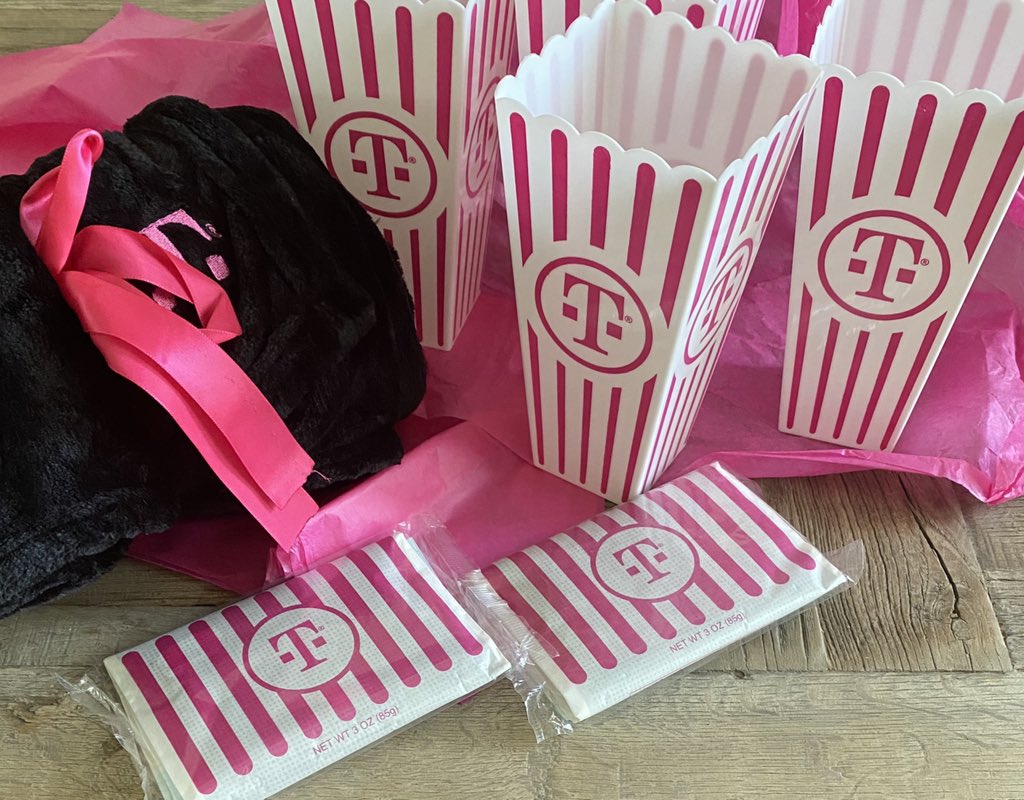 I love this company 💕 T-Mobile Movie Bundle #TMobileTuesdays