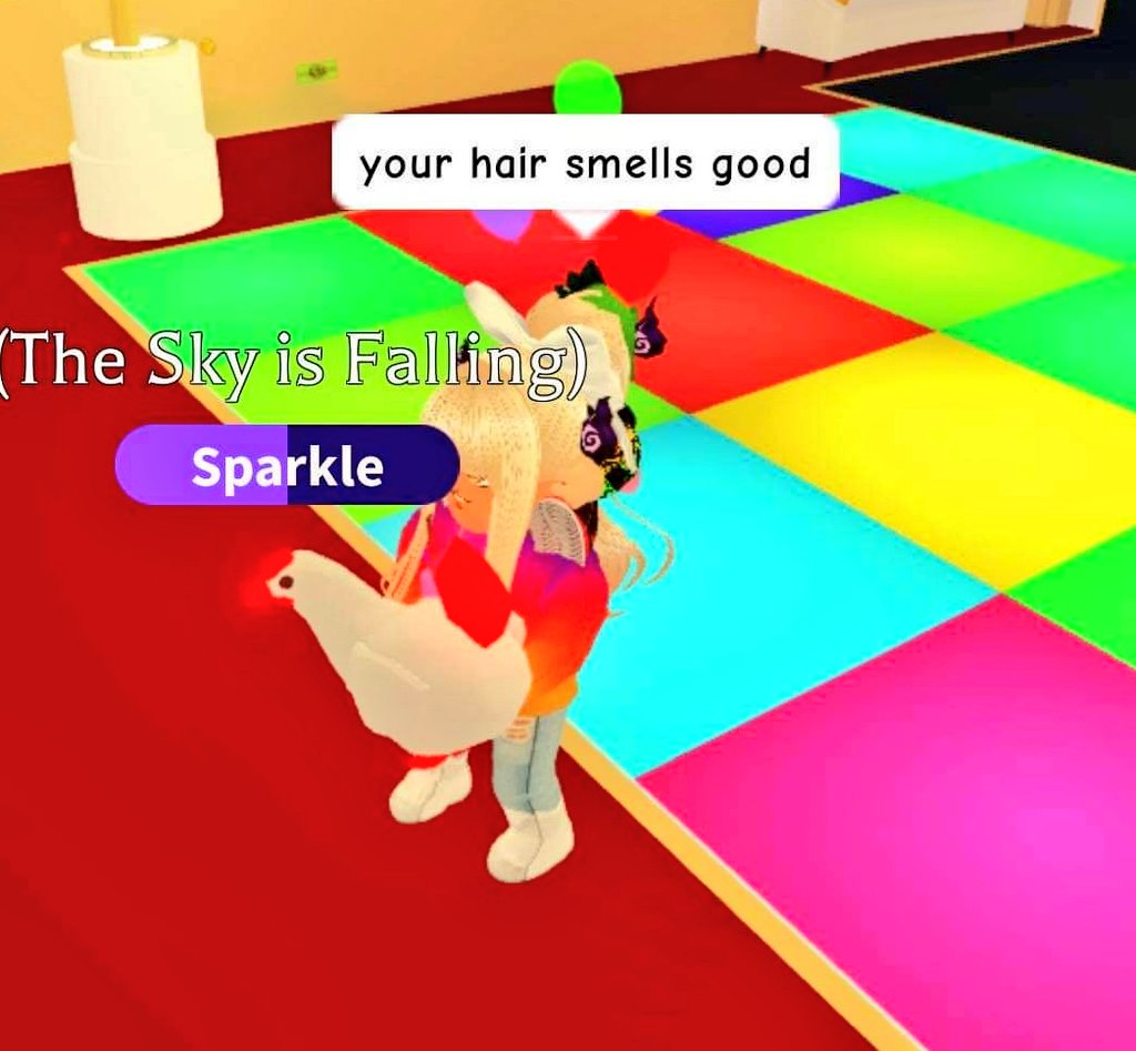 AdoptMeContests's tweet photo. 💜💜💜 when a random baby starts to whisper in your ear 🙉 🤣 Share your adopt me laughs here 💜 @AdoptMeMemes_ #adoptme #adoptmetrading #adoptmeselling #playadoptme #adoptmeoffers #AdoptDontShop #adoptmegiveaways #adoptmefunnies https://t.co/XCwEQpUQvk