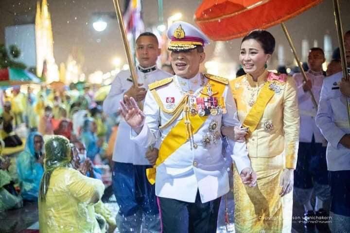 PhanthikaC's tweet photo. #LongLiveTheKing
#SaveTheKing
#อนุชนคนรักชาติศาสน์กษัตริย์
ทรงพระเจริญ https://t.co/baf8zmawsd