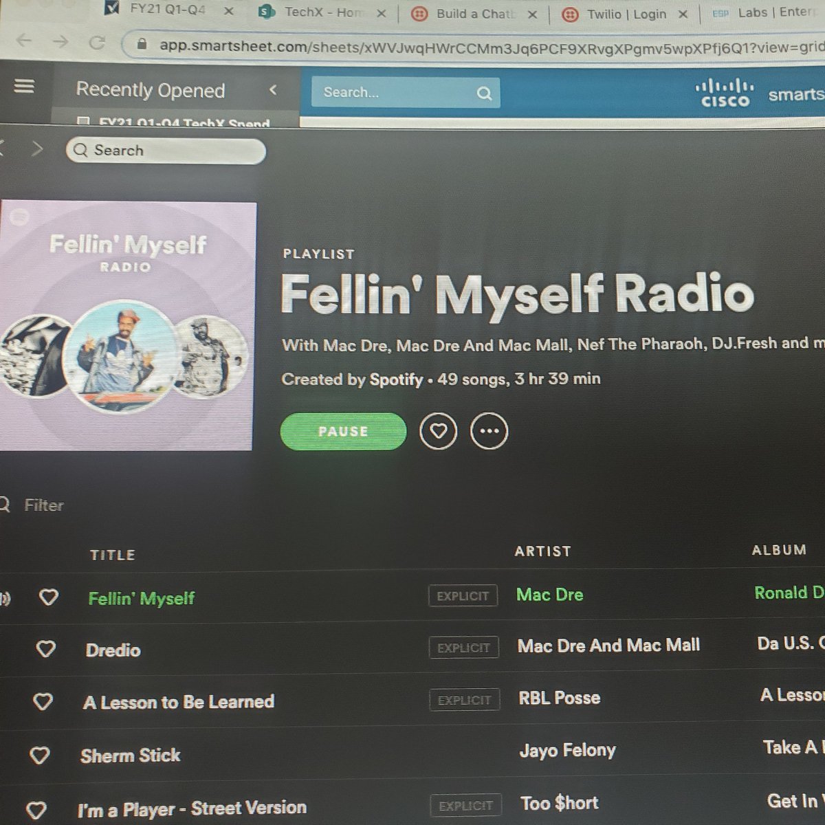 @SpotifyCares @Spotify
#macdre and #thebay would like to formally lodge a complaint
Its #feelinmyself https://t.co/WeF0lBKxa5