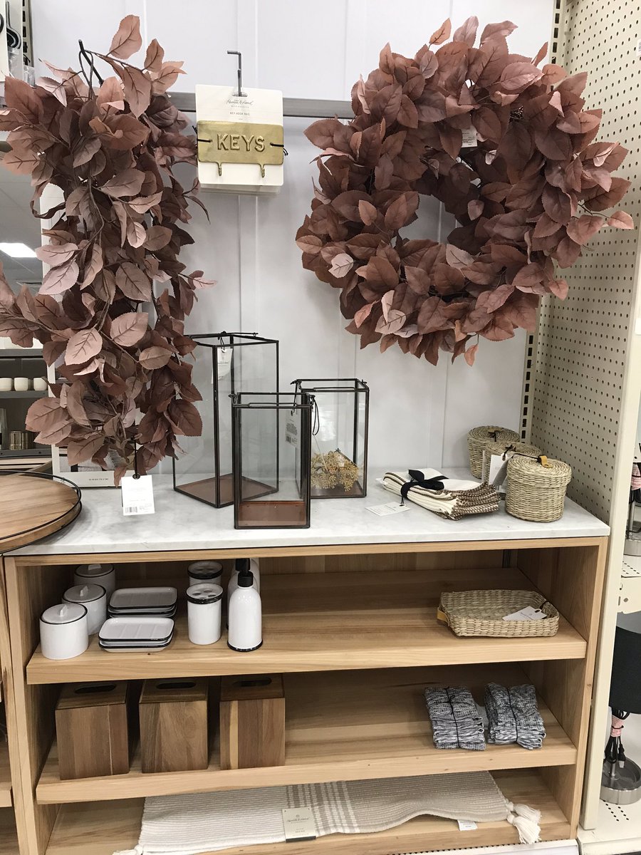So in 😍😍😍 with our Hearth &amp; Hand Christmas this year..... still had to give fall it’s own moment though 😏🍂 #T0817 #TargetBradenton #christmas #TheToys🥁 <a href="/VisualMiami/">Alexander Agudelo</a>