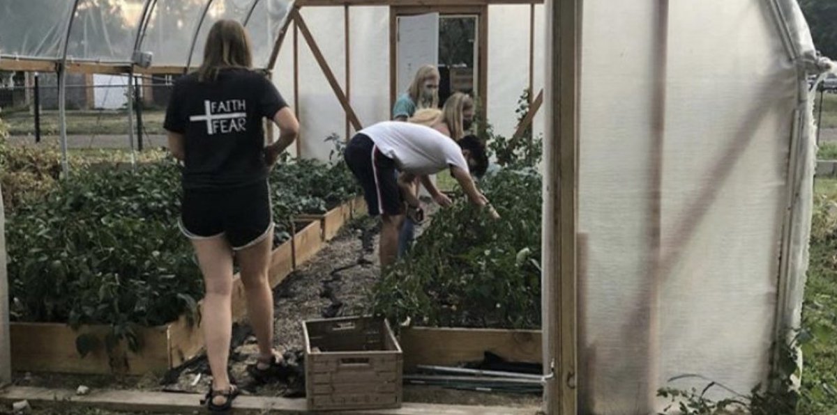 Read about how SAU Green Life raises awareness about the importance of sustainability and leads discussions on how the St. Ambrose Community can be more green.

sauthebuzz.com/green-life-cre…