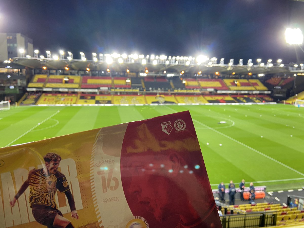π Oh itβs good to be back at the Vic.
π Wednesday evenings as they (almost) should be!
π #watfordfc can move upto 2nd with a win tonight but #BRFC will be hoping to spoil their plans. https://t.co/v0wWEMngPO