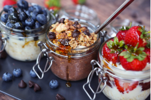 vivacampaigns's tweet photo. Day 1 of #V7 - our 7-day vegan meal plan challenge 🌱🤤

🌤️ Healthy Overnight Oats for breakfast
🥪 Lunch is a vegan Ploughman's Sandwich
🍝 A deliciously simple Spaghetti Bolognese for dinner

Sign up to receive these recipes and a daily meal plan 👉 https://t.co/nDjvll6lnX https://t.co/Tn6TwEUCOf