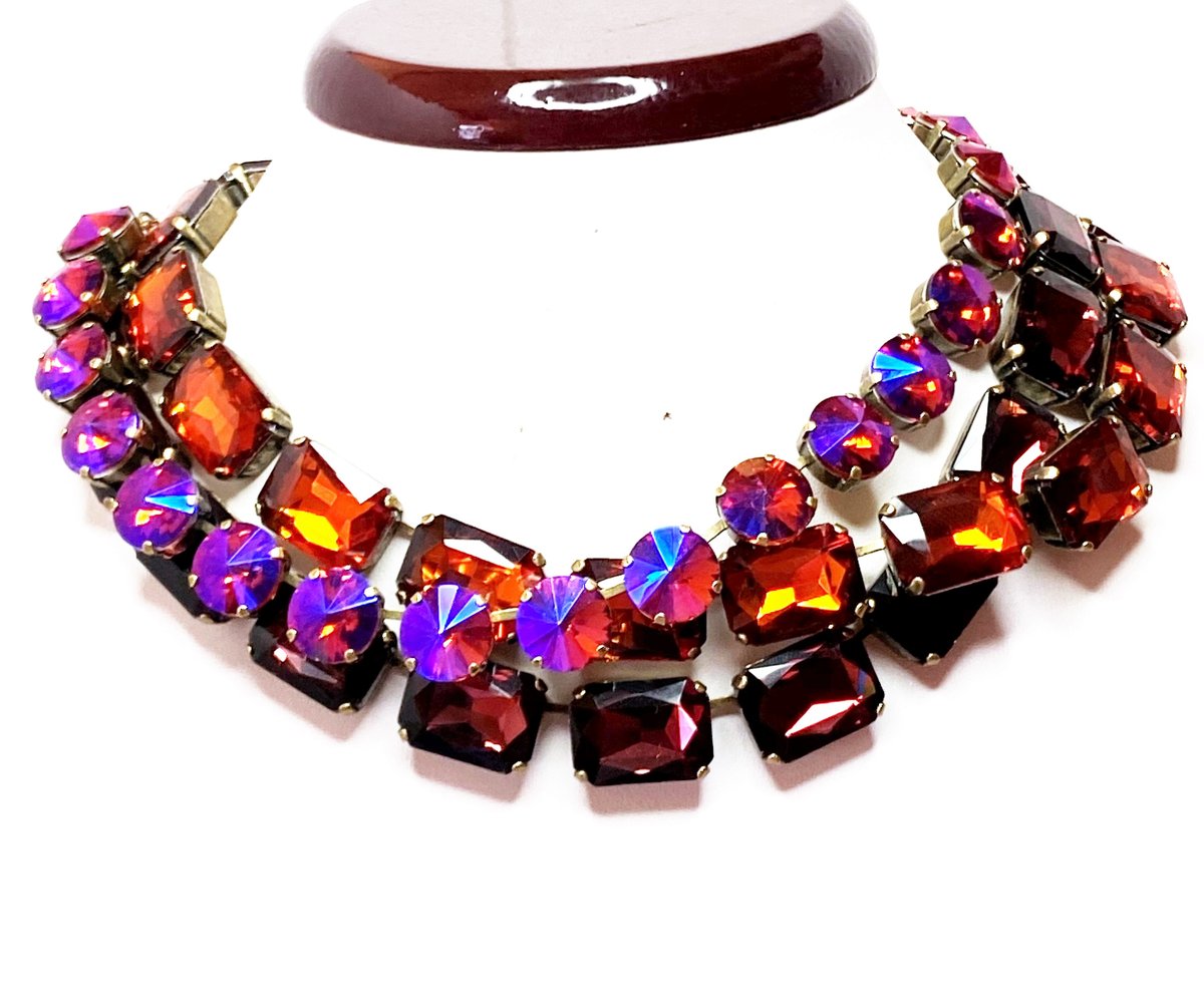 LynnWhitehouse4's tweet photo. Burnt Orange Octagon Georgian Necklace.
Perfect for layering with other necklaces for that statement look.
#Annawintournecklace #pastenecklace #georgianjewelry #wintournecklace #rivierenecklace #vintagecrystal #vintagenecklace #UKMade #statementchoker #layeringnecklace https://t.co/TsRJrVVQZA