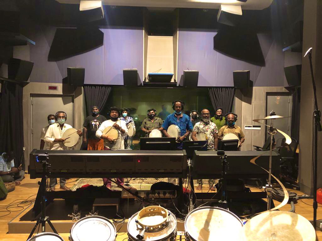 Welcome back !! #STR 🤍 @SilambarasanTR_ happy to be part of ur journey darling brother !!
#STR46 WORKS STARTED TODAY 🙋🏽♂️
🥁🥁🥁🥁🥁🥁🥁🥁🥁🥁! #semmmmmmaadiiiiiiiiiiiiiiiiiiiii !! 💥🧨 https://t.co/uYiHnD4wJ9