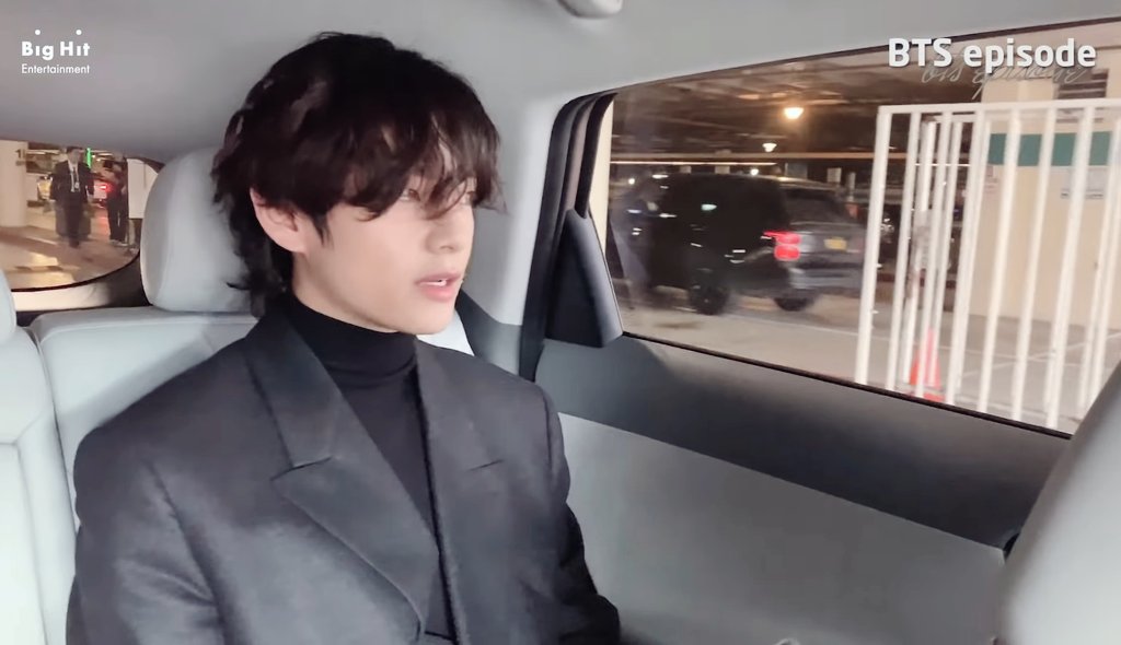 Good morning to Grammy's Tae and Grammy's Tae only🖤💜
#TAEHYUNG #V #BTSV #GRAMMYs #TaehyungYouArePerfect #BTS #KimTaehyung #Taetae #TaehyungWeLoveYou #ipurpleyou https://t.co/n3VyBGVP4h