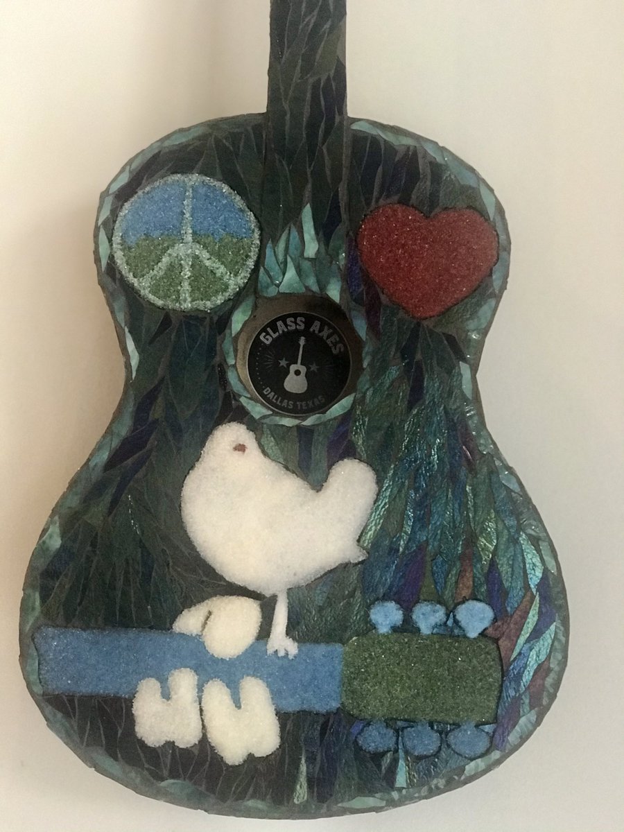 GlassAxes's tweet photo. Peace ✌️ Love ❤️ Dove 🕊 https://t.co/jrnRDMG0u1