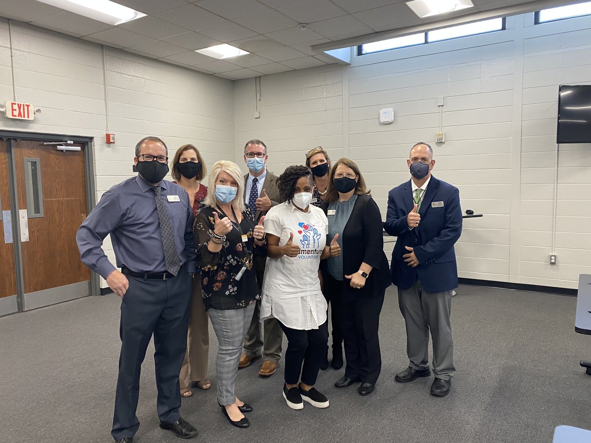 BeatriceJeanB13's tweet photo. Thank you @edmentum, @jennsaine and @JCSchoolSystem for allowing me to use some of my #VTO to help prepare HS finalist of the Governor's Honors Program.  It was a fulfilling day with brilliant students and amazing educators that have students at the heart of their work. https://t.co/8Elhh59Upf