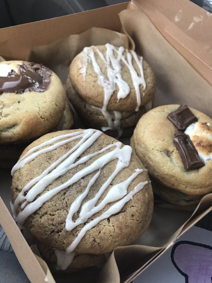 MsHan4th's tweet photo. One of my amazing students has her own cookie business, Sini’s Crazy Cookies! She has used the profits to give back to the community. So proud of the amazing things this 4th grader has achieved! @RLCPrincipal @RLC_Coyotes https://t.co/FRTAE6cKJC