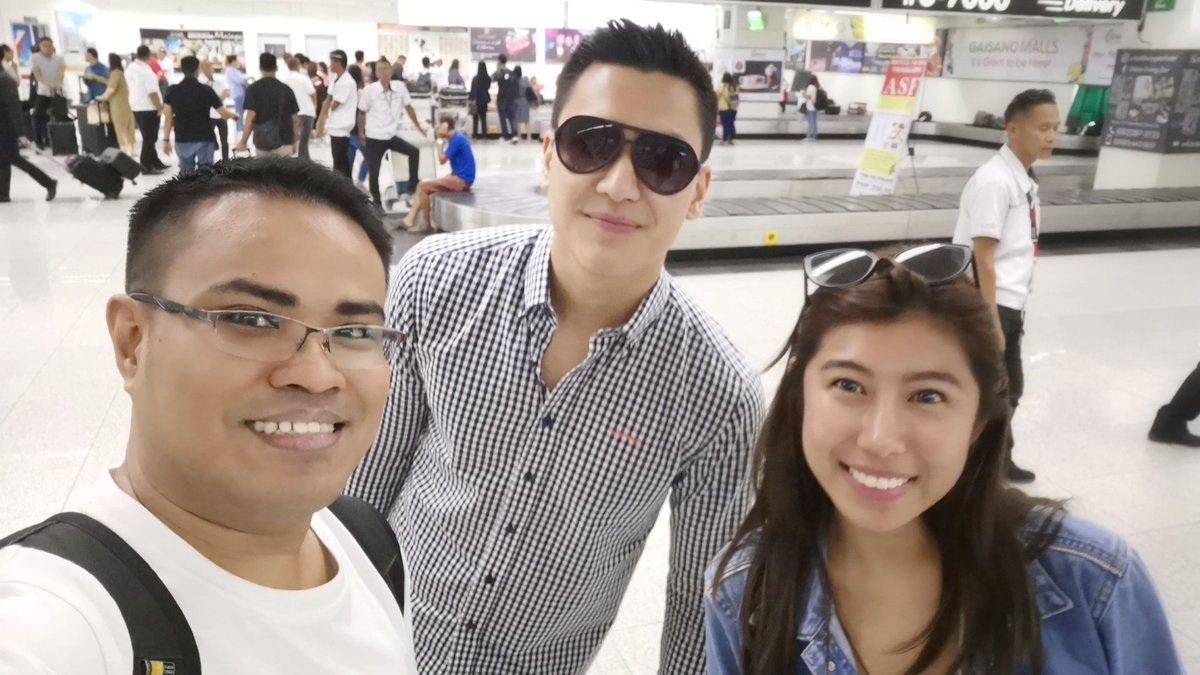 I think this is the only picture I have na we're all together in one frame. 😊 This is also one of my favorite KiaNo ganap since it's only the two of you sa event na 'to sa Davao.

Thank you so much for all the joy that you brought into our lives. HBD. IMY. SYS. 😊💐🎁🎉🎈💛