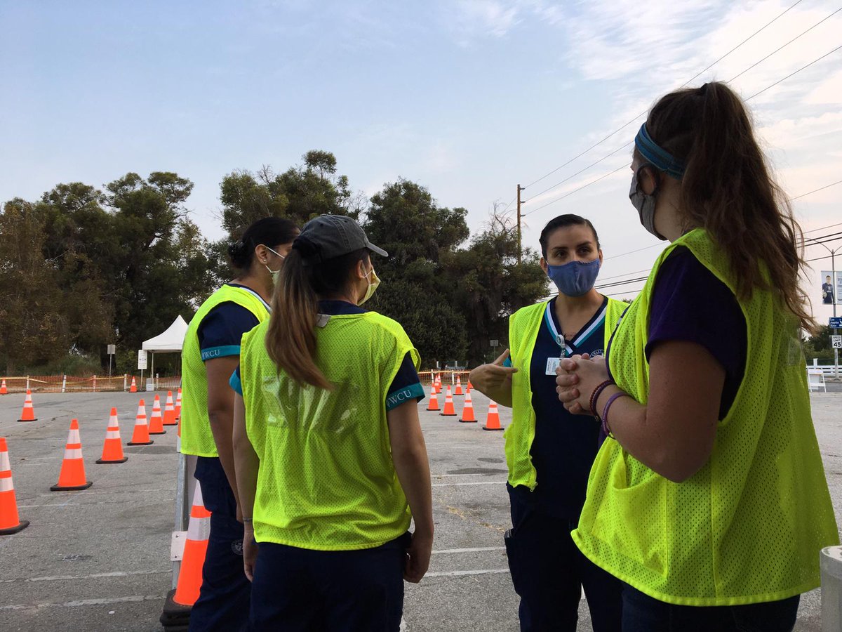 AirlinkFlight's tweet photo. More photos form our partners @AllHandsHearts and the 28 volunteers @AirlinkFlight was able to deploy to LA . They're #FlyingForGood to administer COVID-19 testing and provide food boxes to families affected by the pandemic. Great team work. #AviationCARES @latimes https://t.co/GXCpvm3WFa