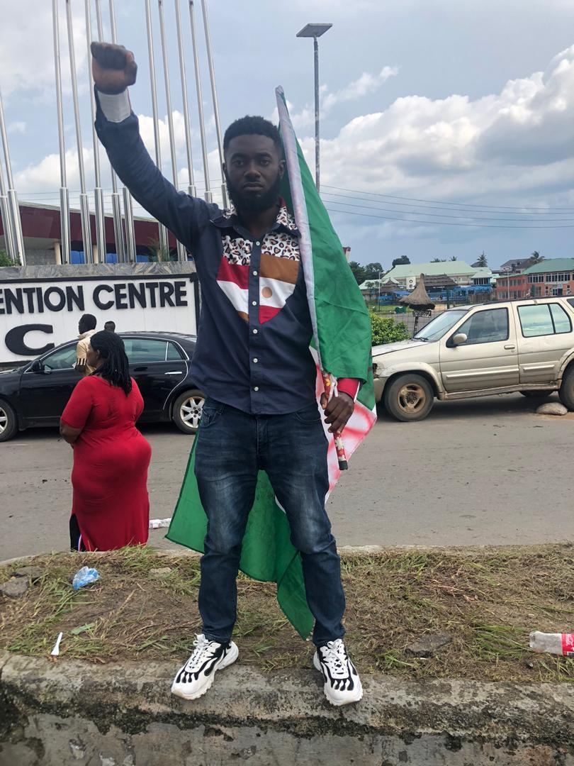 What kind of Government shoot her Citizens who were protesting peacefully, holding the National Flag and singing the National Anthem.
This is worst than Corona Virus
20/10/2020
#EndBadGovernance
#EndSarsNow
#BlackTuesday
#LekkiMassacre
#BuhariResign https://t.co/v0kbgTXGdM