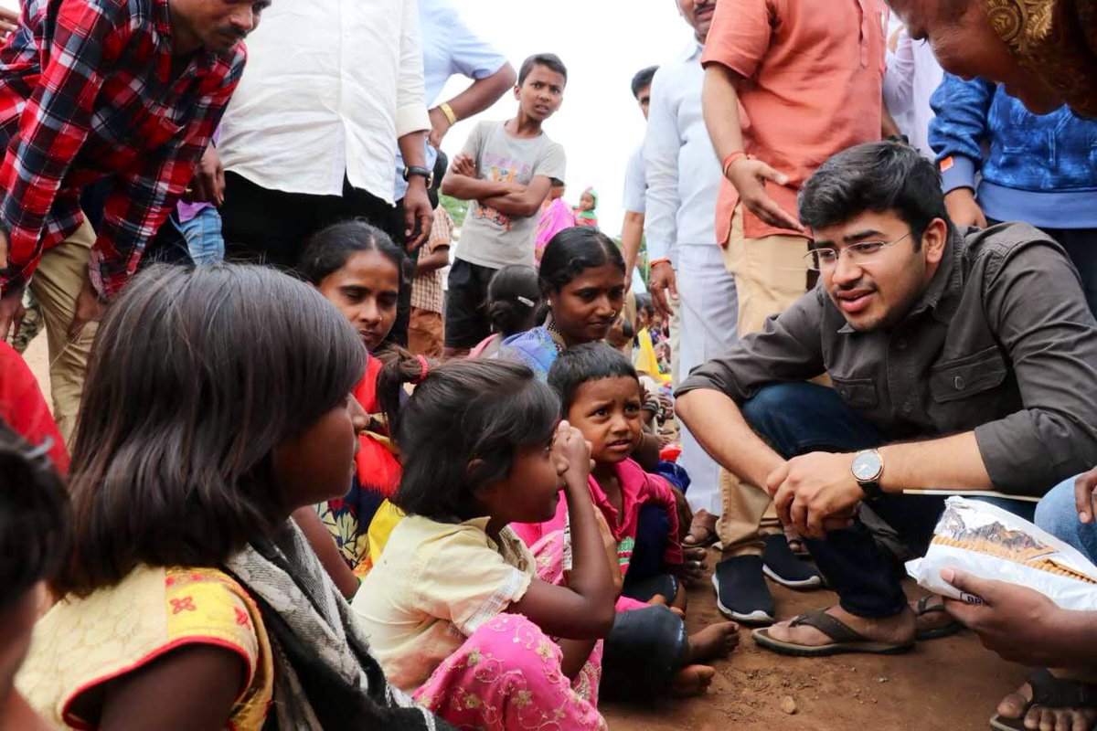 BJYMinRaj's tweet photo. BJP is the Party of karyakartas.  After appointment of shri @Tejasvi_Surya ji as National President of @BJYM , Another shining example has been set with a karyakarta Shri @Ad_Himanshu ji 
 taking over the responsibility to lead @BJYMinRJ @poonam_mahajan
Congratulations 💐💐 https://t.co/djomQmkf4u