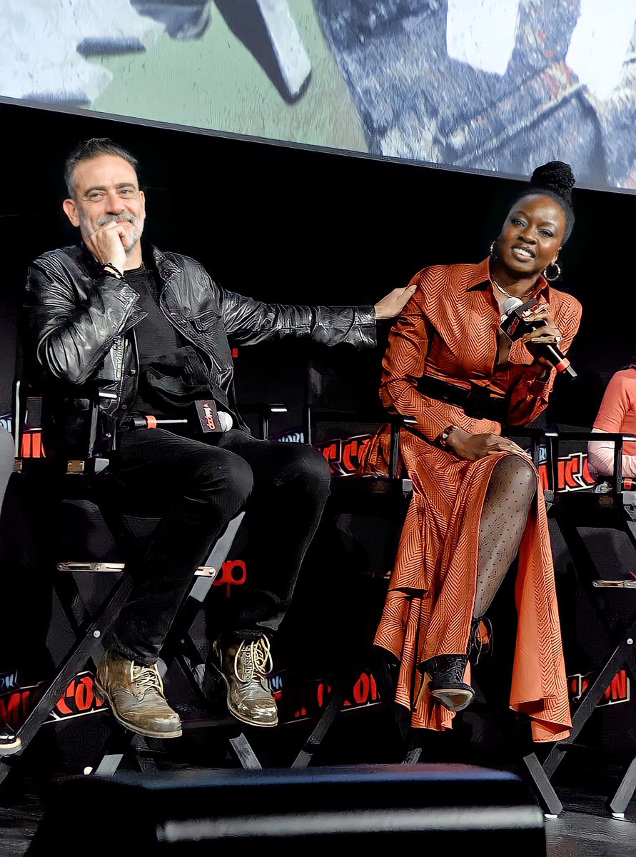 📌 | A little shout out to our new partner, @DanaiGuriraGifs. Follow them for more Danai Gurira content. 🤎