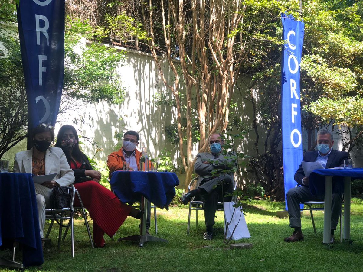 AHORA 🚨 Subsecretario de Economía <a href="/ecarrasco_z/">Esteban Carrasco Zambrano</a> junto a <a href="/jedoprieto/">Juan Eduardo Prieto</a> y <a href="/MatiasPinochetA/">Matías Pinochet Aubele</a>  participan de 3era Mesa de Reactivación Económica en #RegióndelMaule exponiendo distintas iniciativas para ir en apoyo del sector