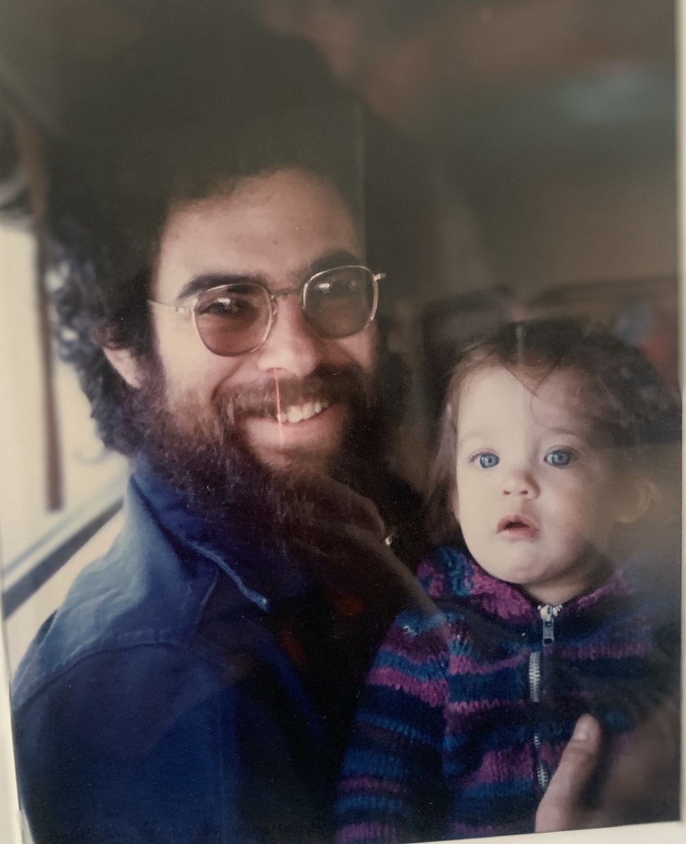 tara_bert's tweet photo. Today would have been my dad’s 77th birthday. He died 17 years ago but the loss still feels fresh.

I wish he could’ve met my kids, they would have loved him💔and he would have LOVED them❣️

#missyou #dearoldad #joelbert https://t.co/kT8jkjwYXV